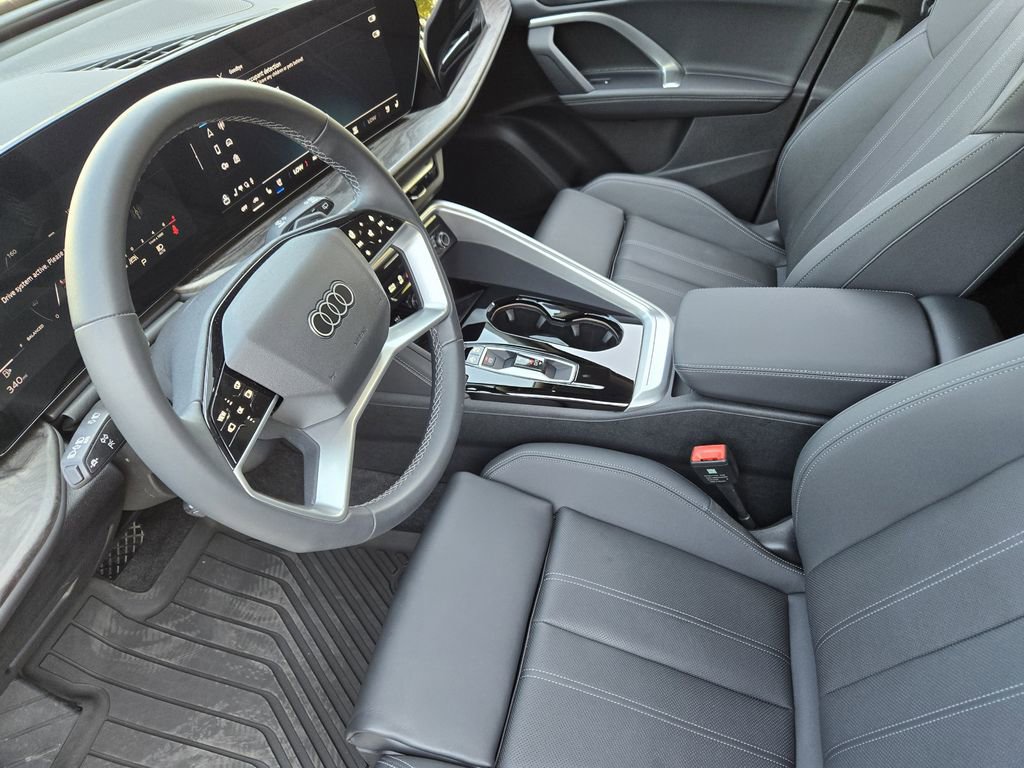 Used 2025 Audi Q5 Premium Plus w/ Premium Plus image 15