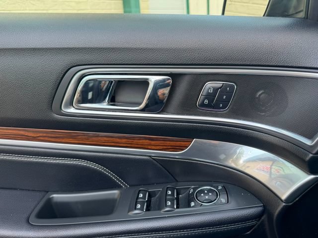 Used 2017 Ford Explorer Limited FWD image 24