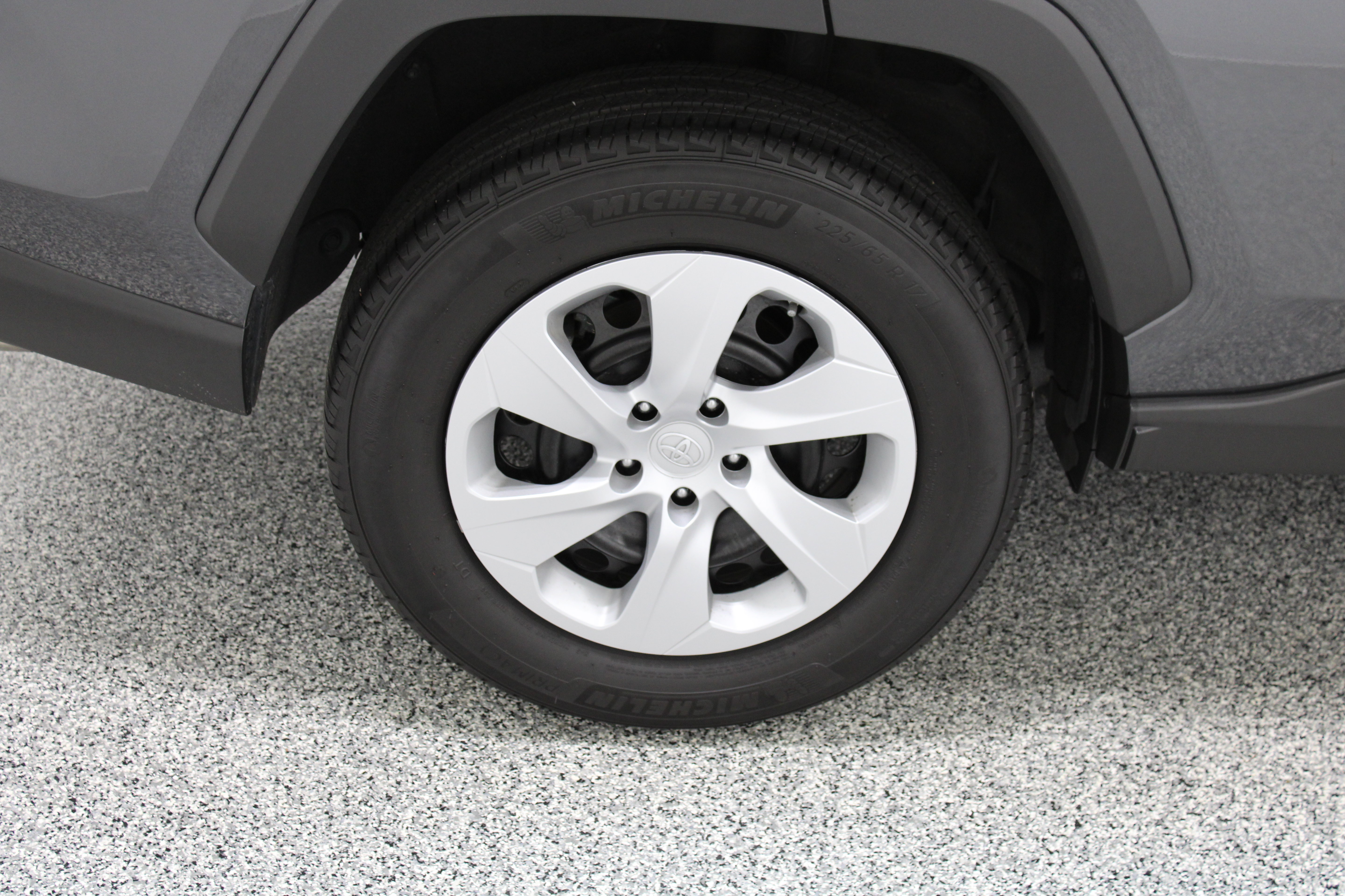 Certified 2024 Toyota RAV4 LE FWD image 6