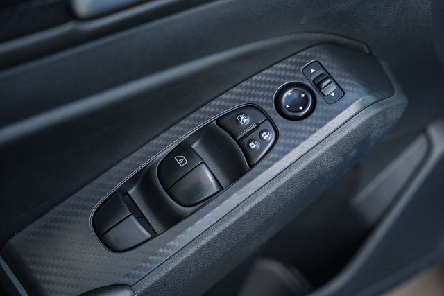 Used 2025 Nissan Altima 2.5 SV image 38