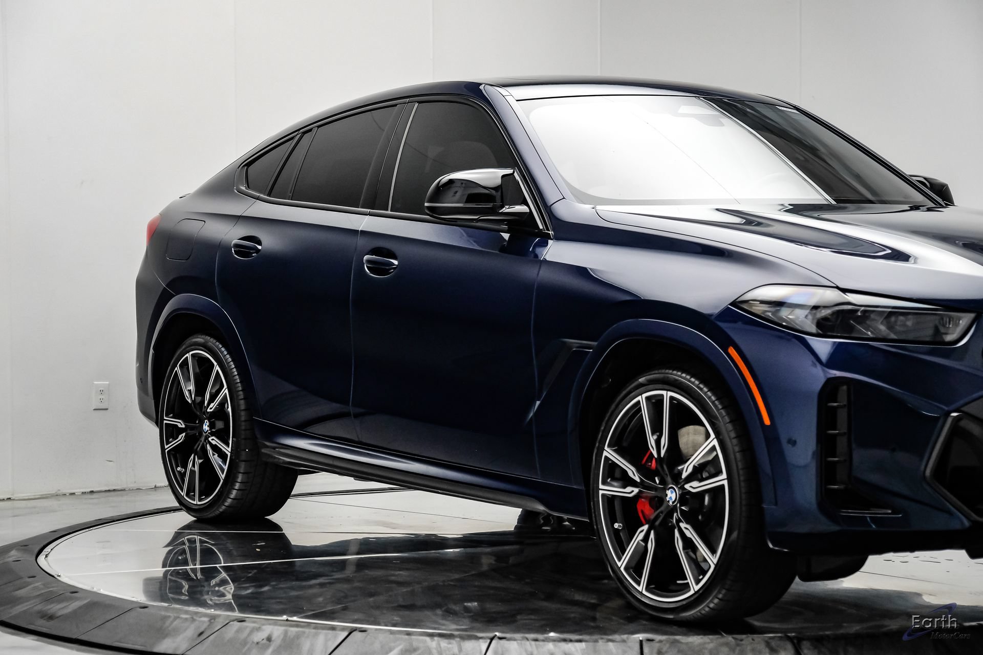 Used 2025 BMW X6 M60i w/ M Sport Professional Package AWD/4WD image 27