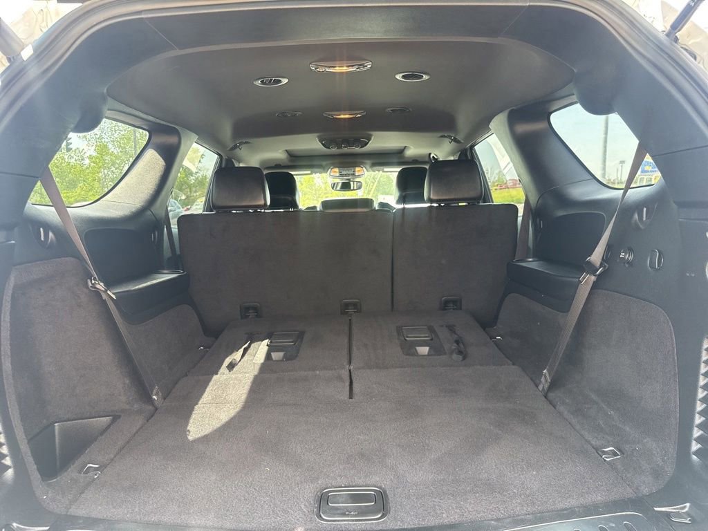 Used 2022 Dodge Durango R/T w/ Blacktop Package AWD/4WD image 17