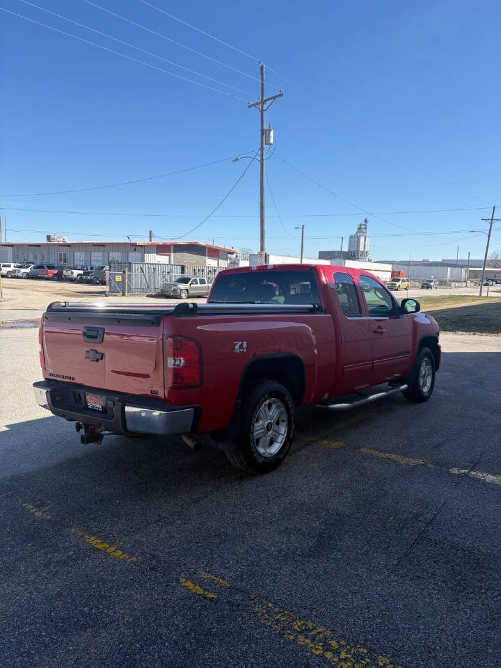 Used 2012 Chevrolet Silverado 1500 LTZ w/ LTZ Plus Package AWD/4WD image 4
