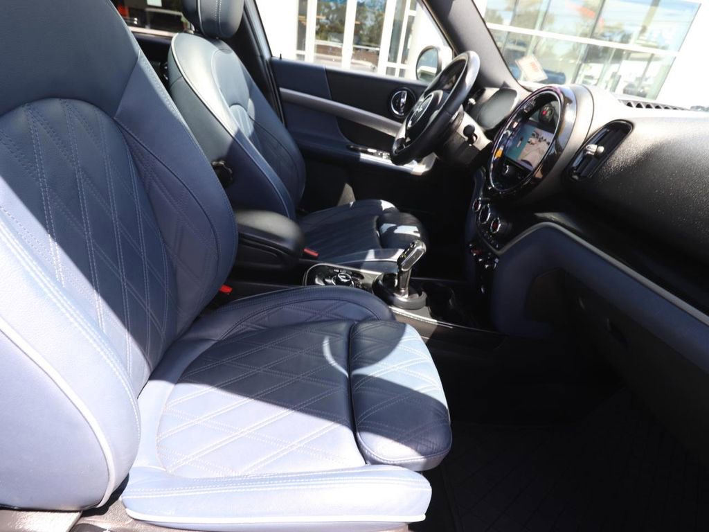Used 2024 MINI Cooper Countryman S w/ Signature Upholstery Package image 16