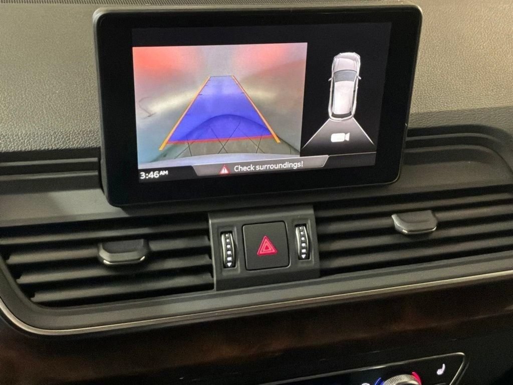 Used 2018 Audi Q5 2.0T Premium Plus w/ Convenience Package AWD/4WD image 4