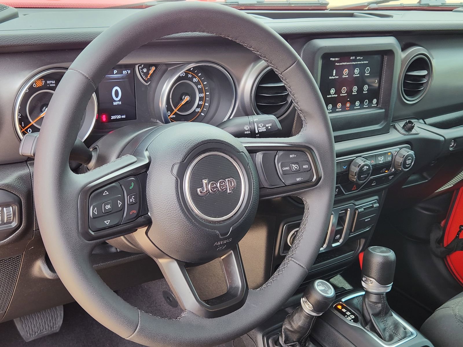 Used 2023 Jeep Wrangler Sport AWD/4WD image 34