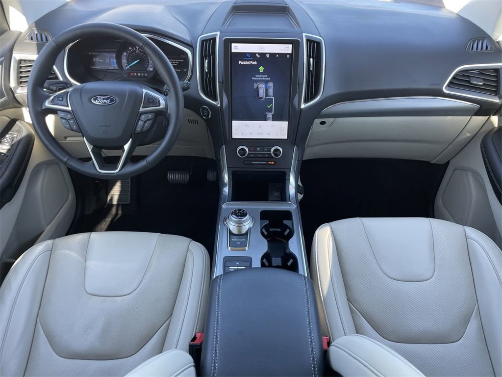 Used 2021 Ford Edge Titanium w/ Equipment Group 301A image 2