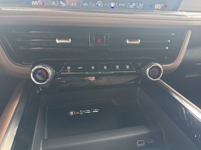 New 2026 Chevrolet Tahoe High Country AWD/4WD image 24
