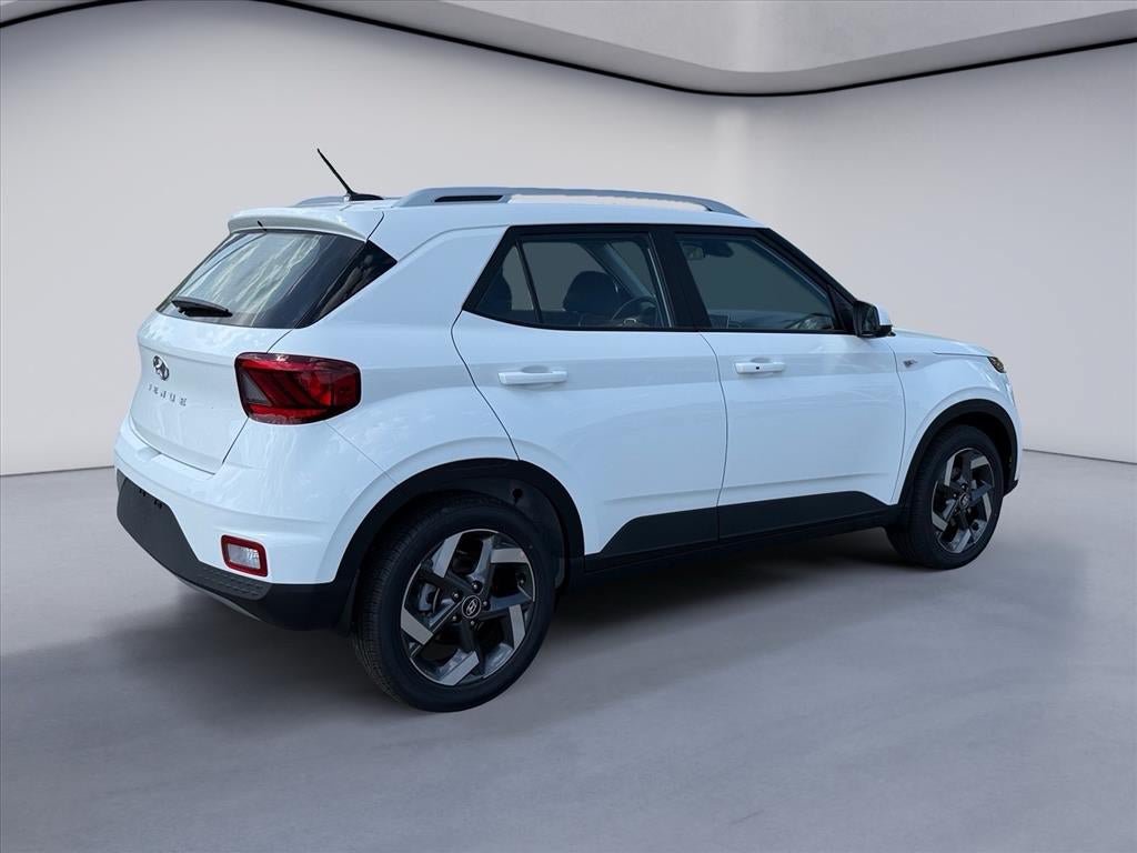 New 2026 Hyundai Venue SEL FWD image 5