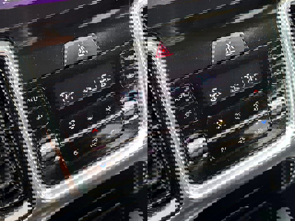 Used 2022 Kia Sorento SX image 24