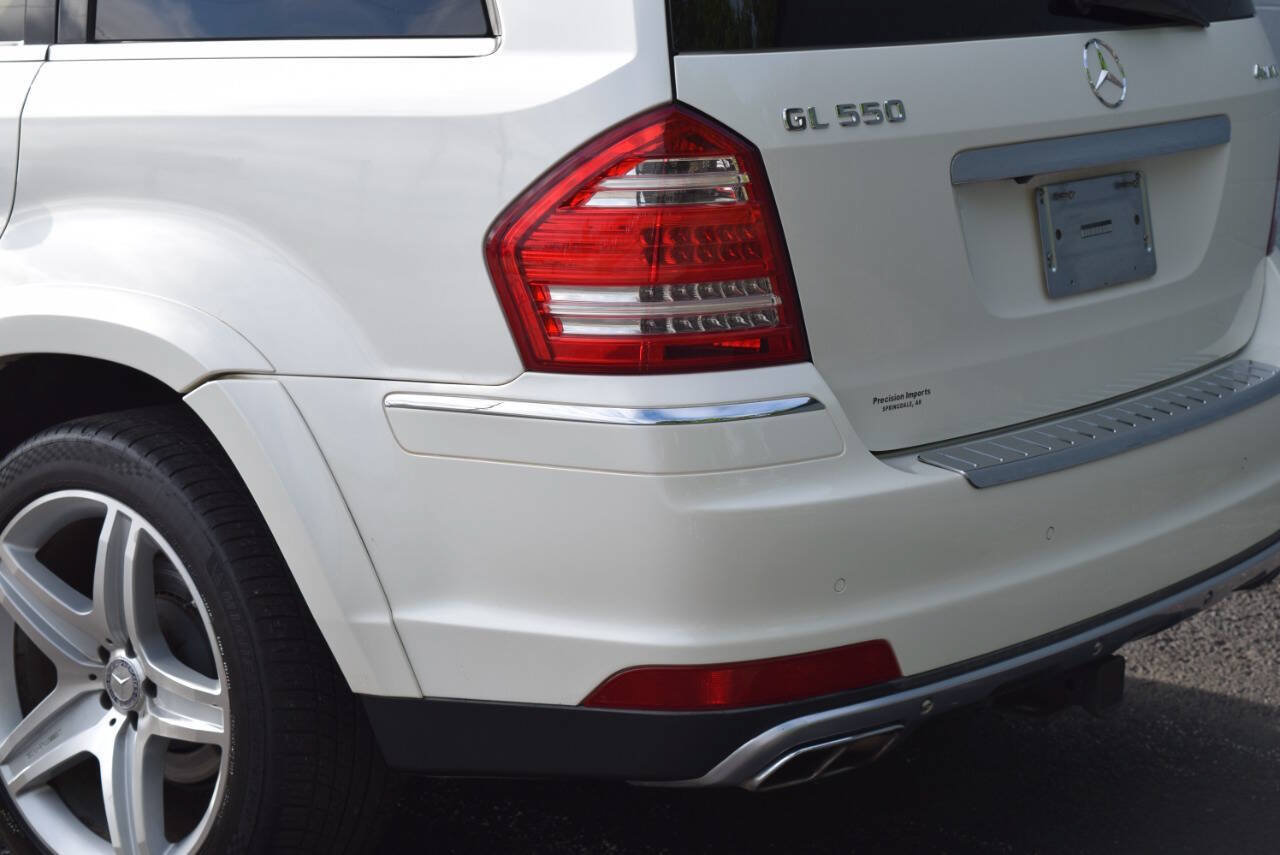 Used 2011 Mercedes-Benz GL 550 4MATIC image 7