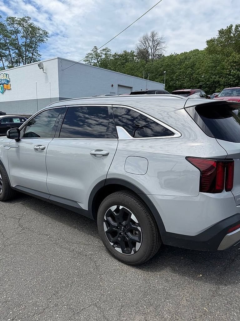 Used 2024 Kia Sorento S w/ Panoramic Sunroof Package AWD/4WD image 5