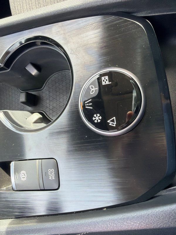 Used 2022 Nissan Rogue SV AWD/4WD image 20