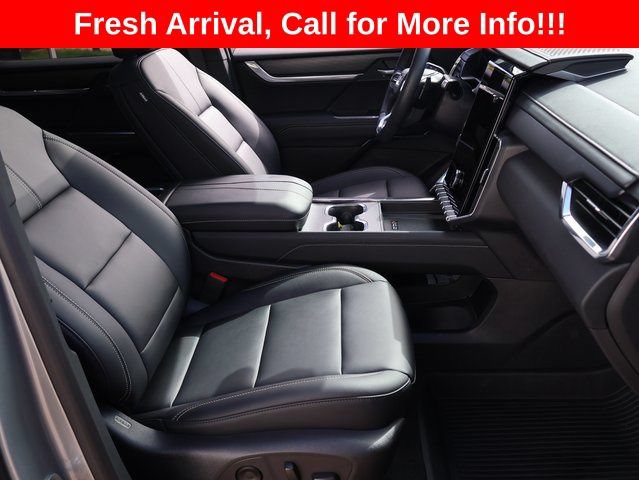 Used 2026 GMC Acadia Elevation w/ Black Edition AWD/4WD image 8