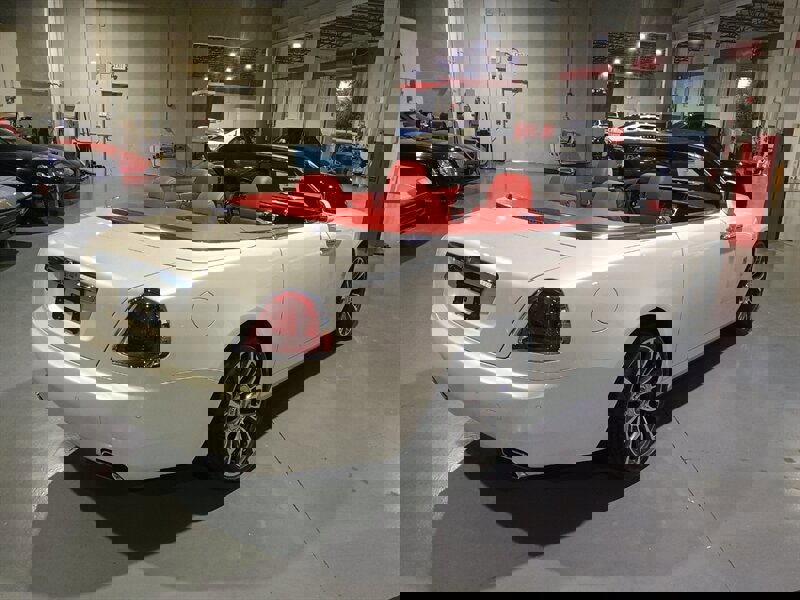 Used 2018 Rolls-Royce Dawn image 3