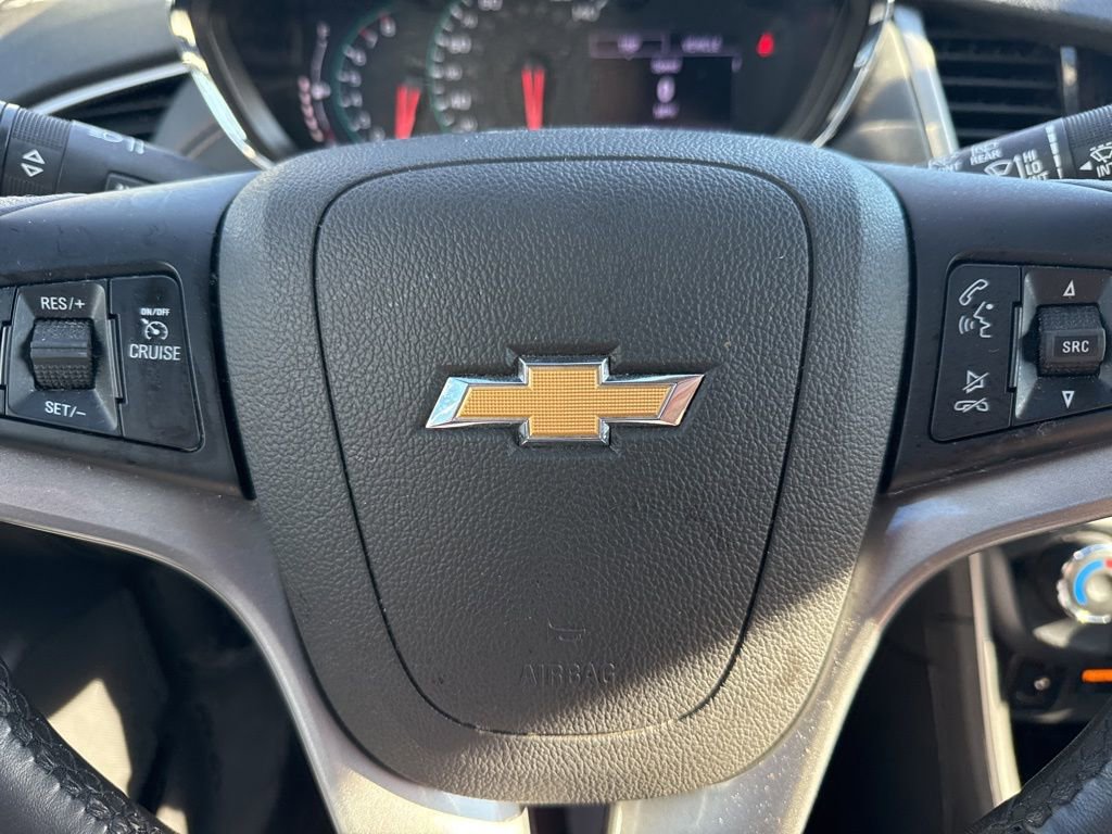 Used 2020 Chevrolet Trax LT w/ LT Convenience Package image 38