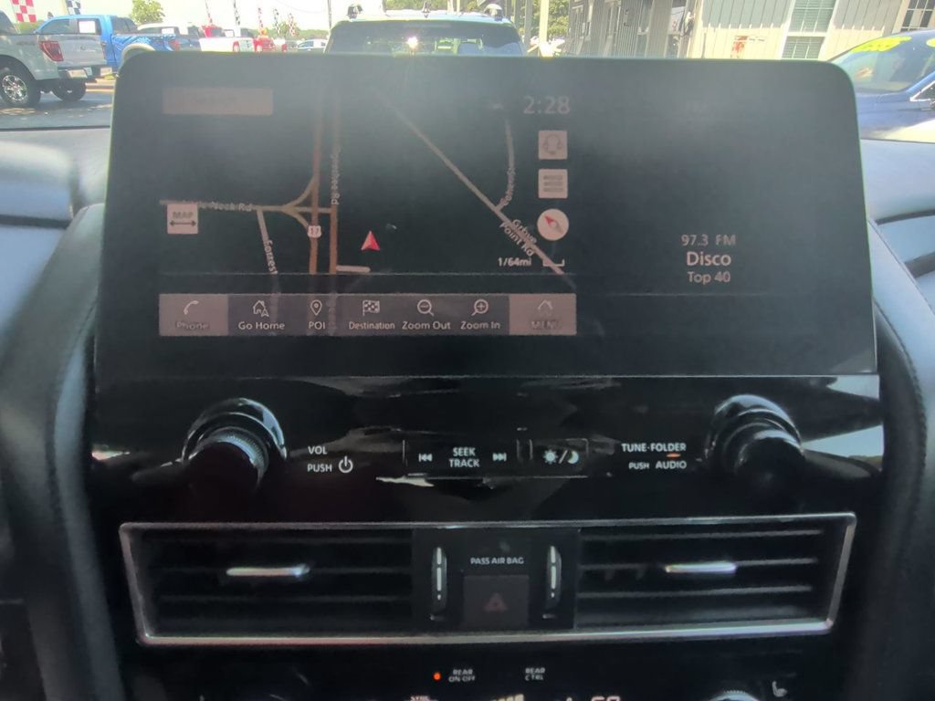 Used 2021 Nissan Armada SV AWD/4WD image 19