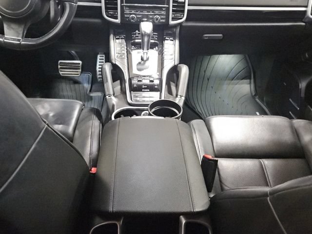 Used 2011 Porsche Cayenne S AWD/4WD image 15