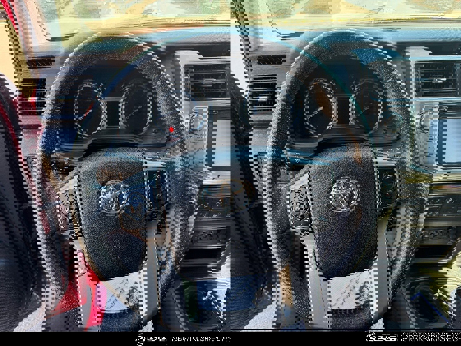 Used 2014 Toyota 4Runner Limited image 7