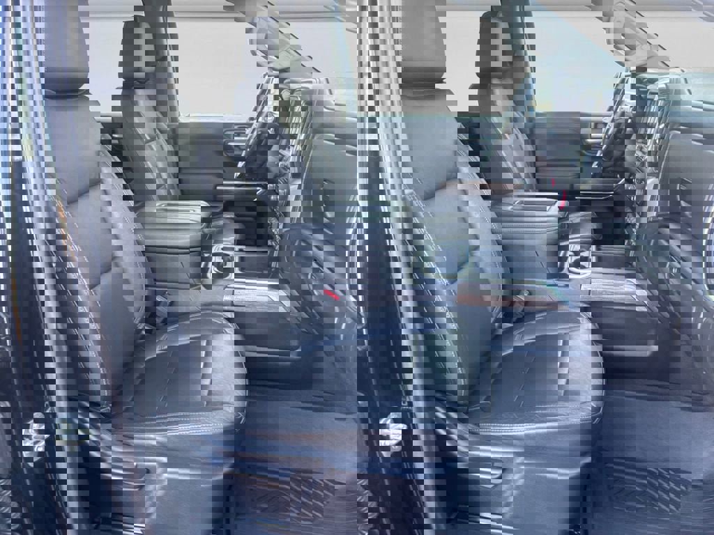 Used 2020 Chevrolet Silverado 1500 LT Trail Boss w/ Midnight Edition image 15