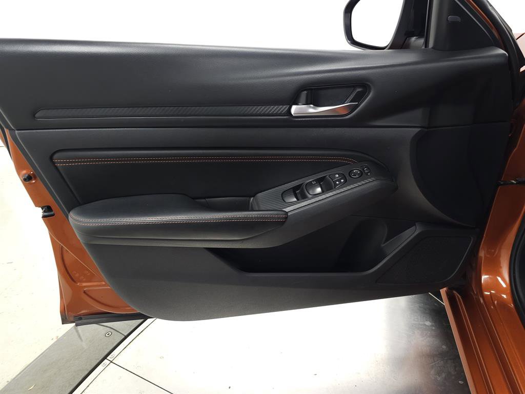 Used 2019 Nissan Altima 2.5 SR image 12