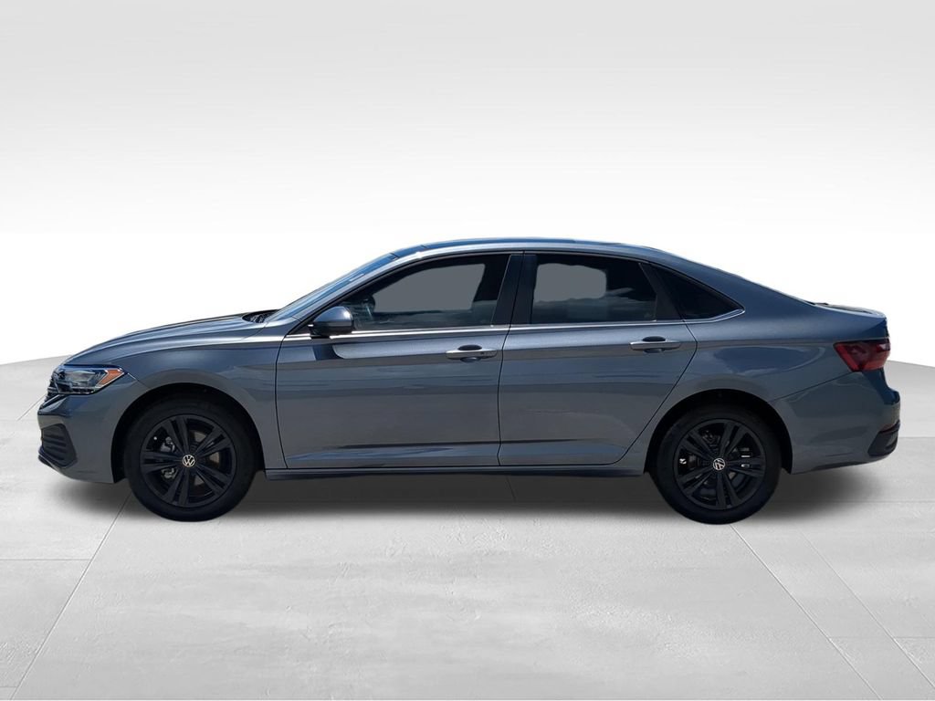 Certified 2024 Volkswagen Jetta SE w/ Panoramic Sunroof Package FWD image 7