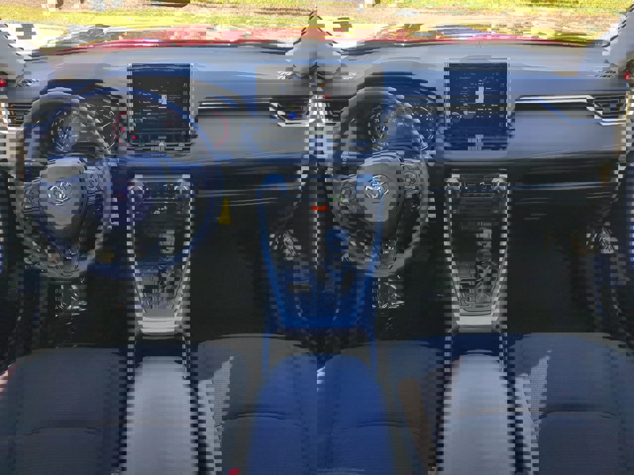 Used 2024 Toyota RAV4 LE image 14