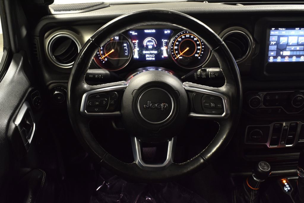 Used 2018 Jeep Wrangler Unlimited Sahara w/ Cold Weather Group image 17