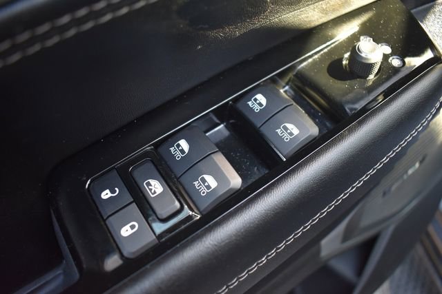Used 2024 Jeep Wagoneer Series II AWD/4WD image 28