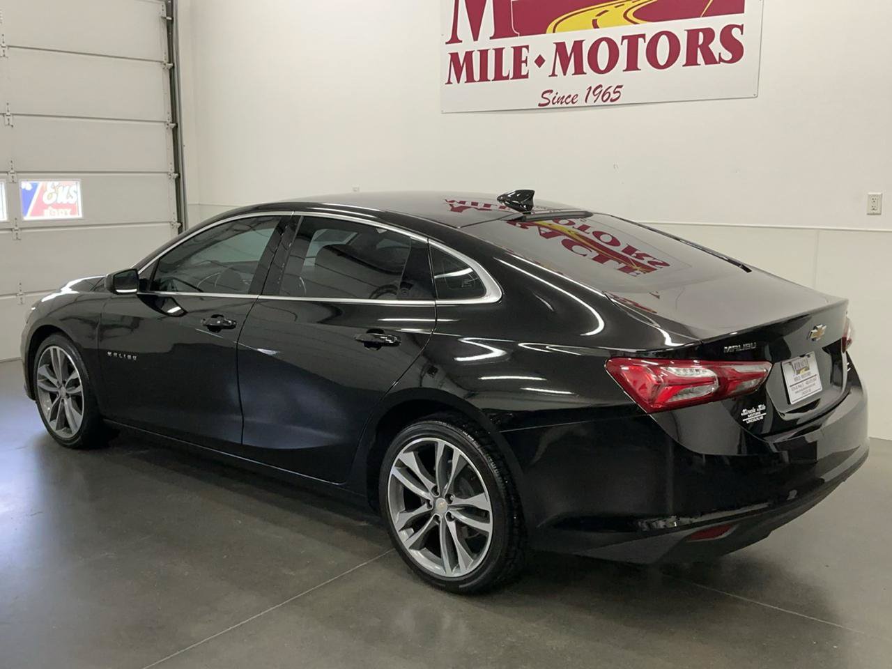 Used 2023 Chevrolet Malibu LT FWD image 4