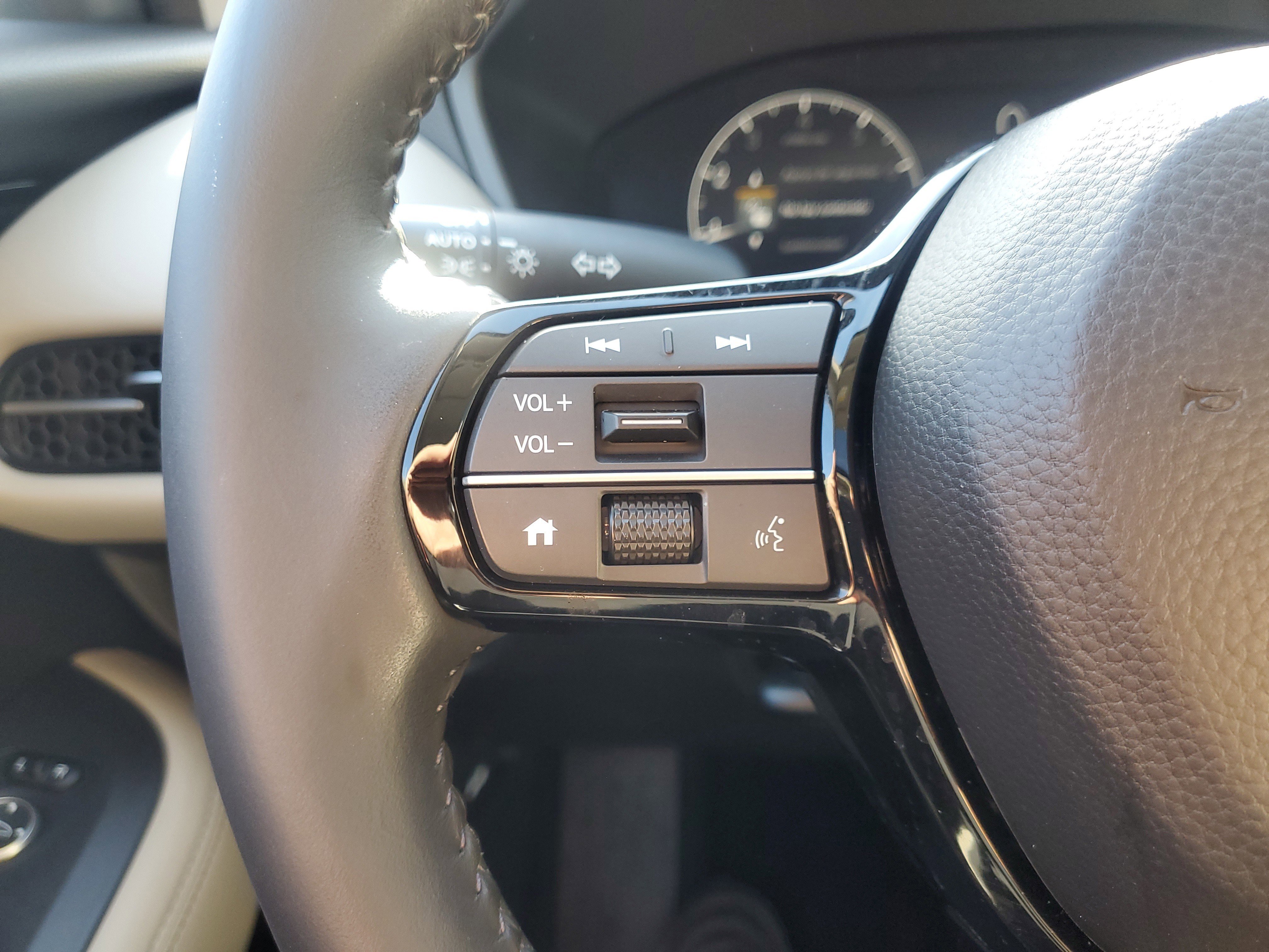 Used 2025 Honda HR-V EX-L image 25