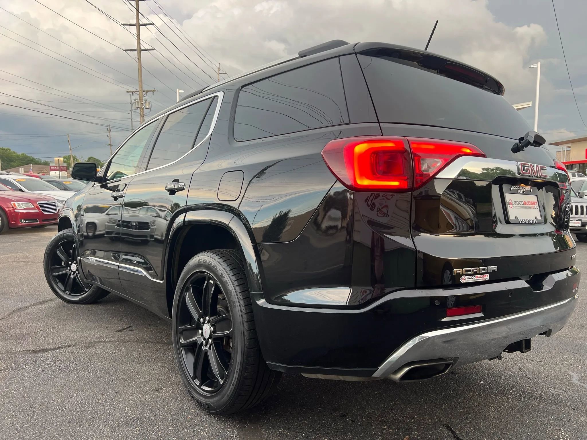 Used 2017 GMC Acadia Denali image 10