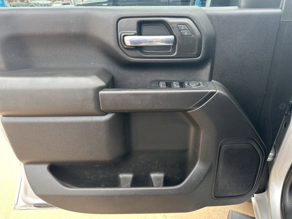 Used 2022 Chevrolet Silverado 2500 Custom w/ Custom Convenience Package image 16