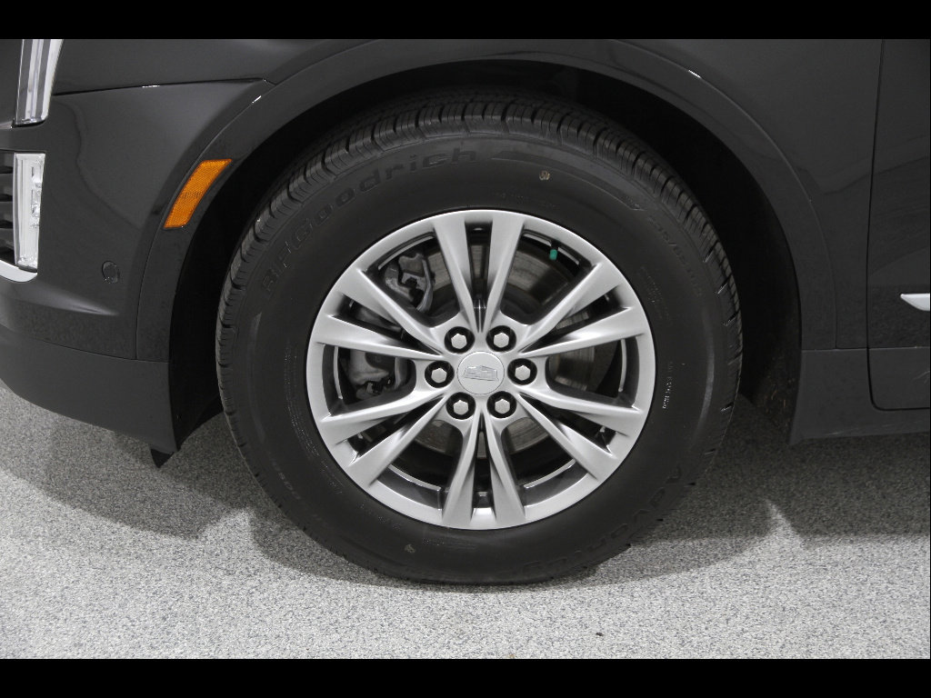 Used 2022 Cadillac XT5 Premium Luxury w/ Technology Package AWD/4WD image 23