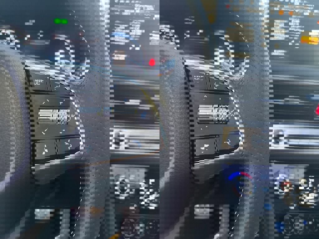 Used 2025 Genesis G70 2.5T w/ Sport Prestige Package image 15