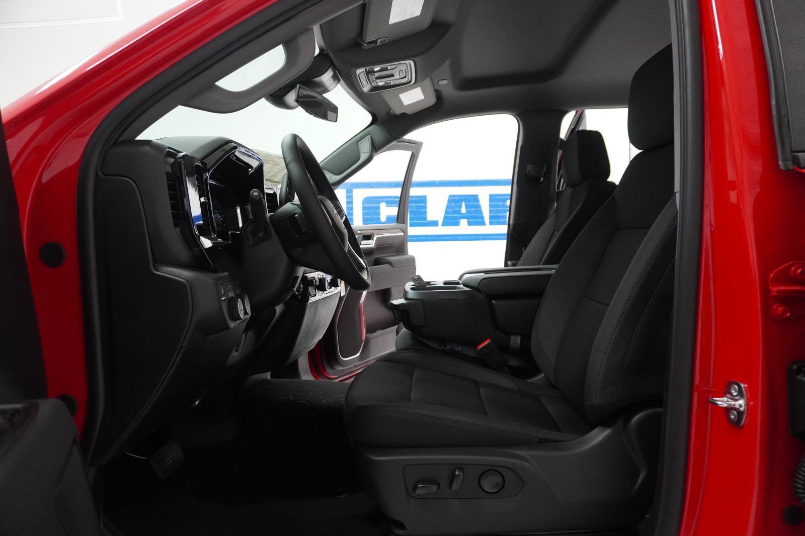 New 2026 Chevrolet Silverado 1500 LT w/ Texas Edition Plus AWD/4WD image 13