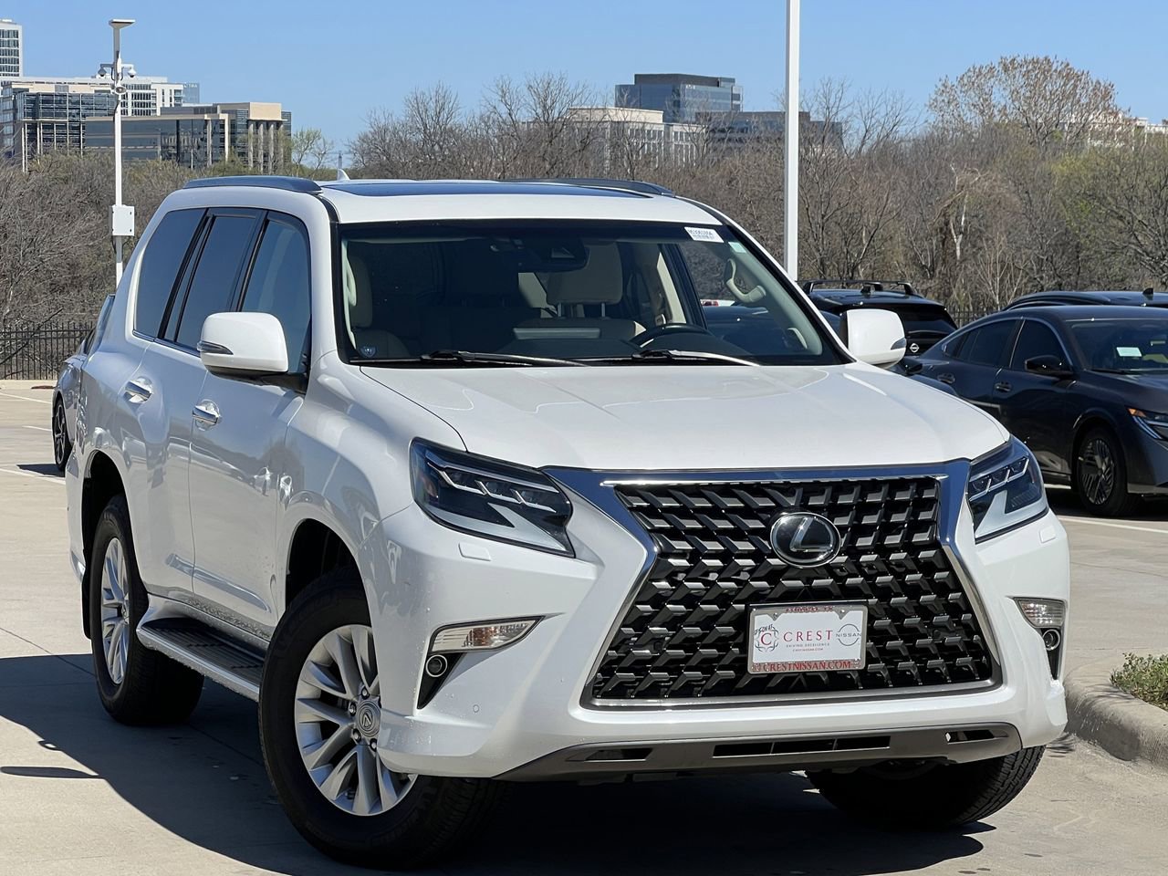 Used 2022 Lexus GX 460 Premium w/ Premium Package image 2