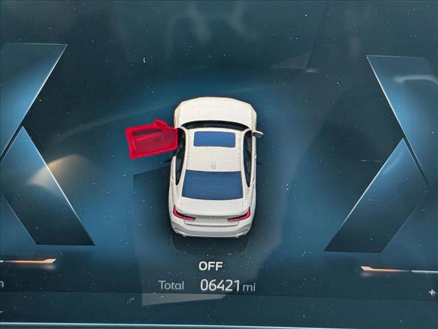 Used 2025 BMW 330i Sedan w/ Premium Package image 12