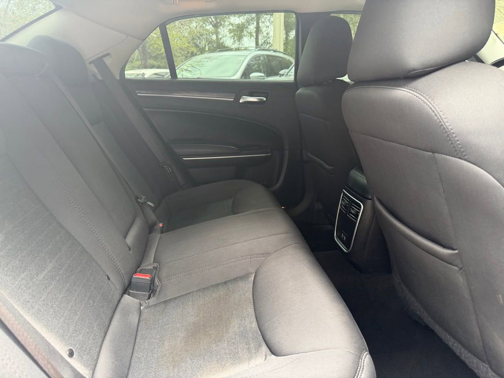 Used 2021 Chrysler 300 Touring w/ Sport Appearance Package image 8