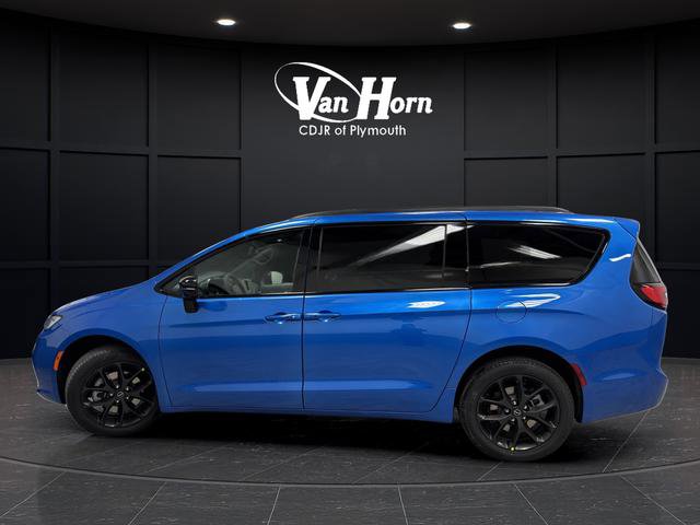 New 2026 Chrysler Pacifica Select image 13