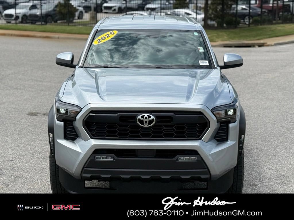 Used 2025 Toyota Tacoma TRD Off-Road AWD/4WD image 9