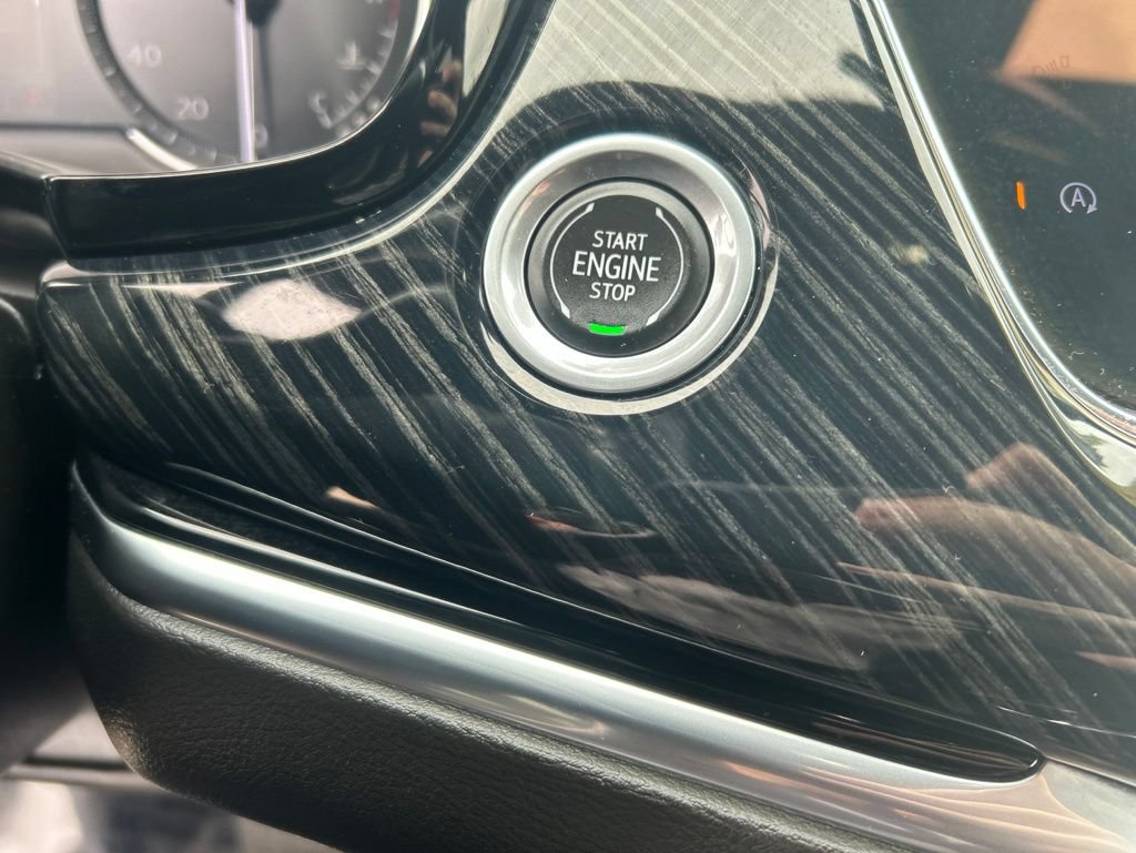 Used 2023 Cadillac XT6 Premium Luxury AWD/4WD image 26