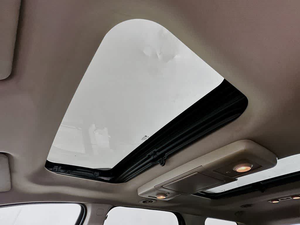 Used 2012 GMC Acadia SLE AWD/4WD image 32