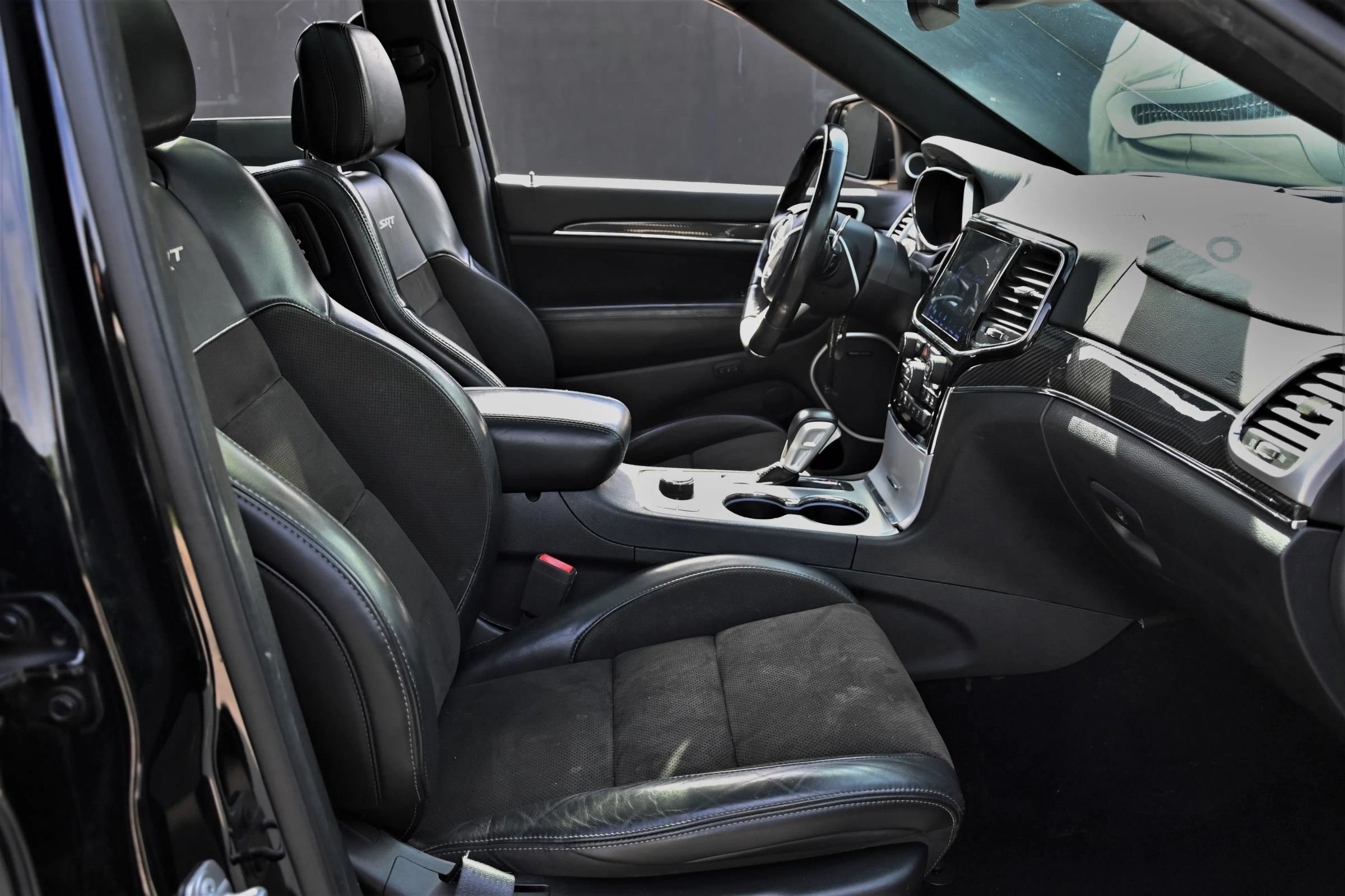 Used 2020 Jeep Grand Cherokee SRT AWD/4WD image 17
