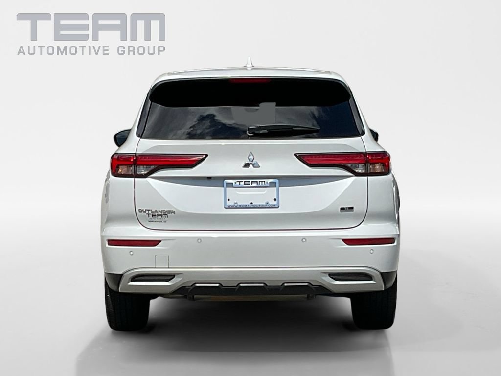 Used 2023 Mitsubishi Outlander SE FWD image 6