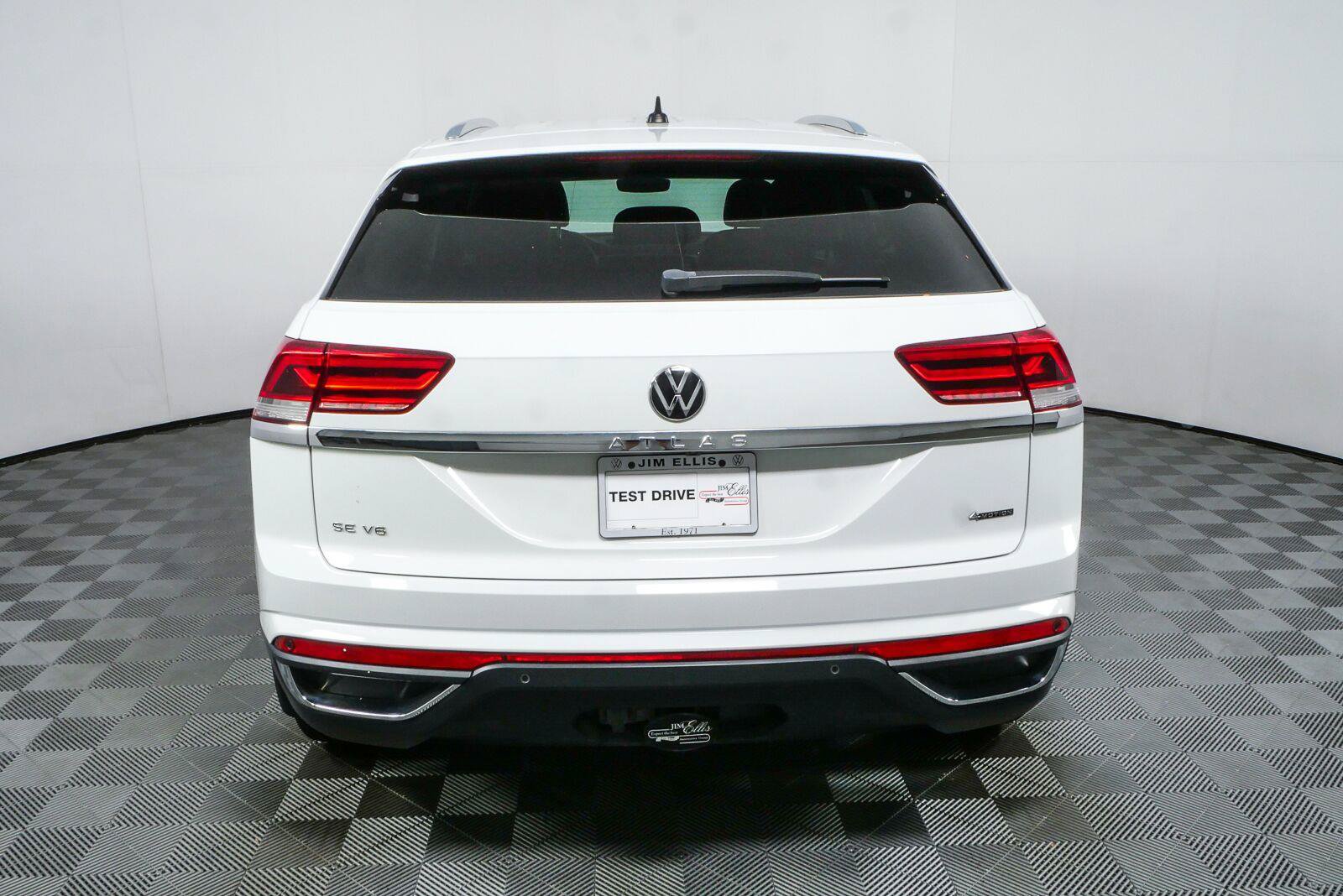 Certified 2023 Volkswagen Atlas Cross Sport SE AWD/4WD image 24