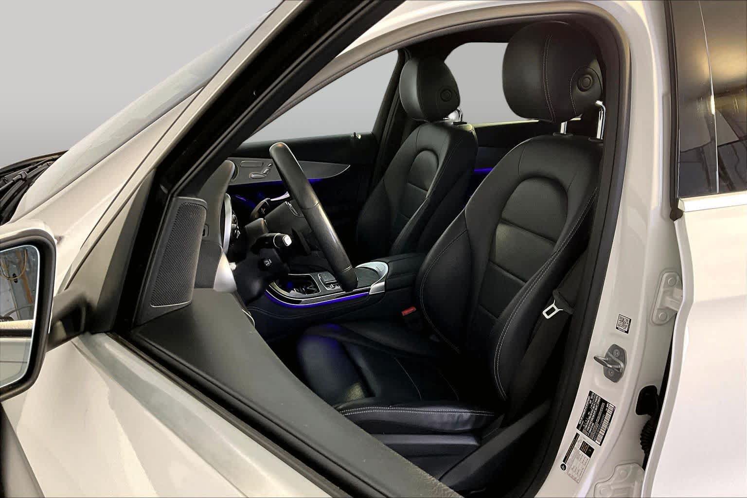 Used 2020 Mercedes-Benz GLC 300 4MATIC image 9