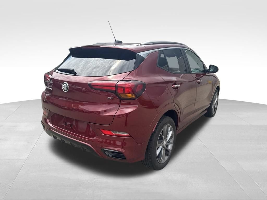 Used 2023 Buick Encore GX Select w/ Sport Touring Package FWD image 5