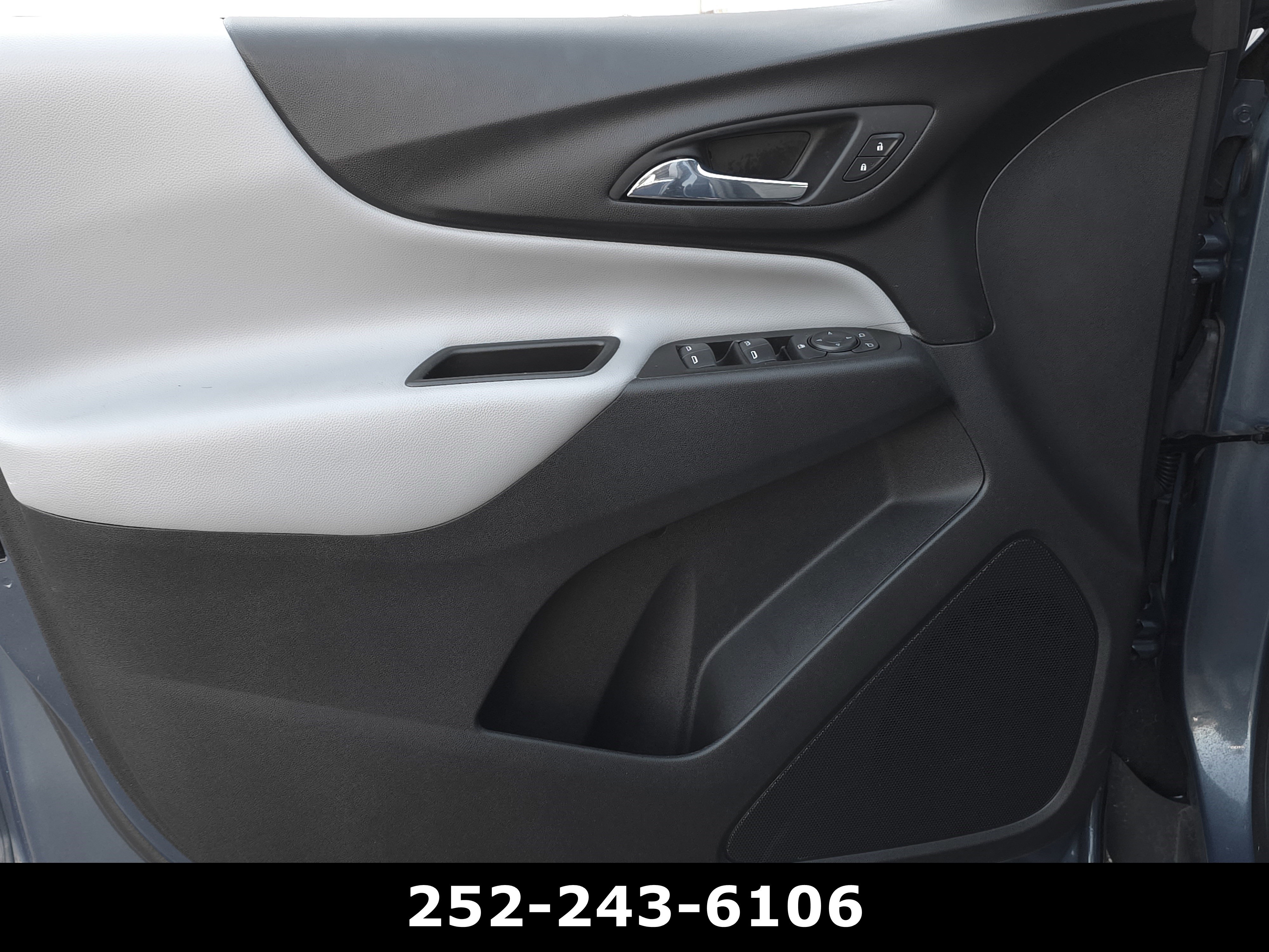 Used 2024 Chevrolet Equinox LS FWD image 22
