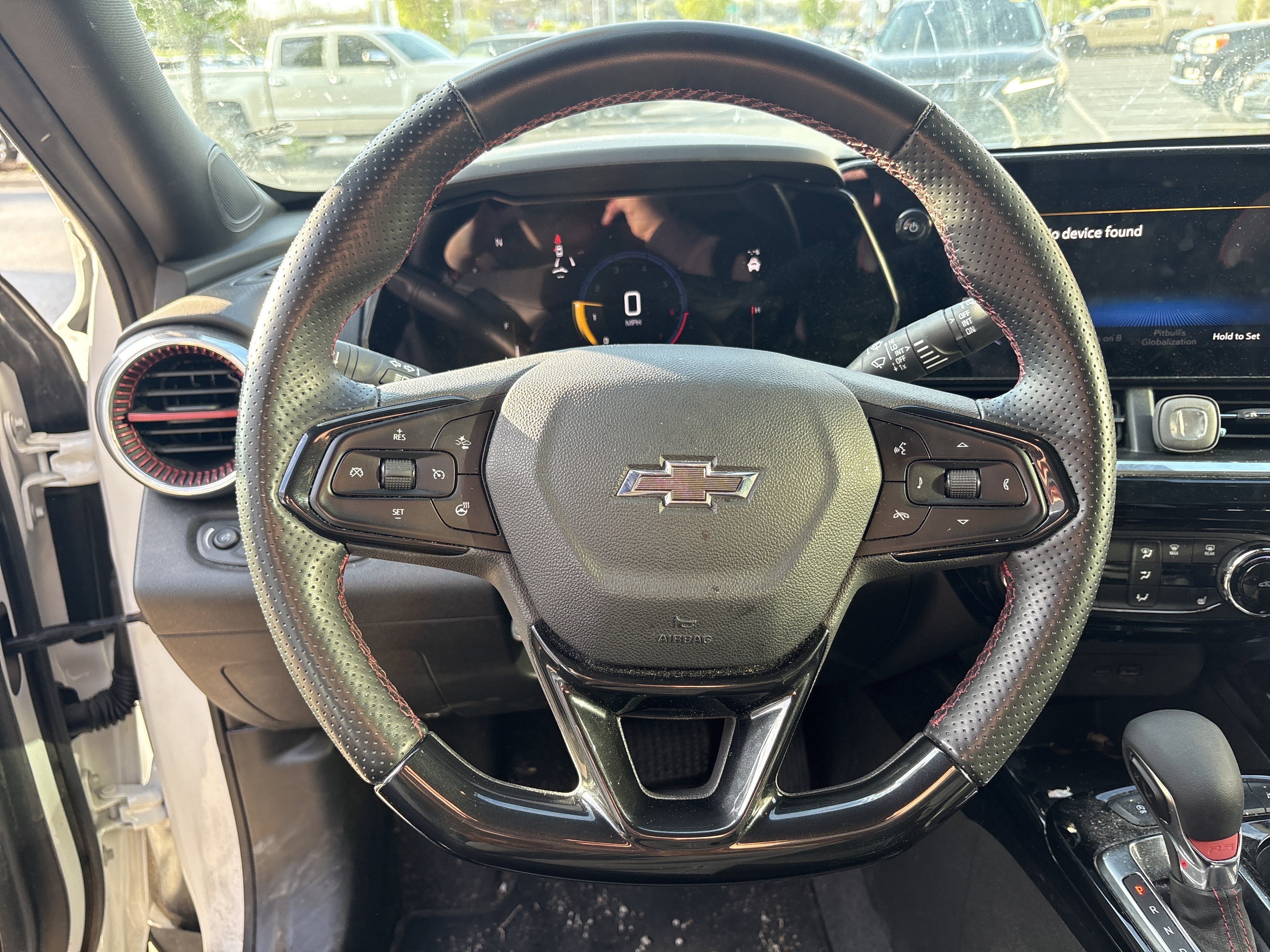 Used 2025 Chevrolet Trax RS w/ Driver Confidence Package image 22